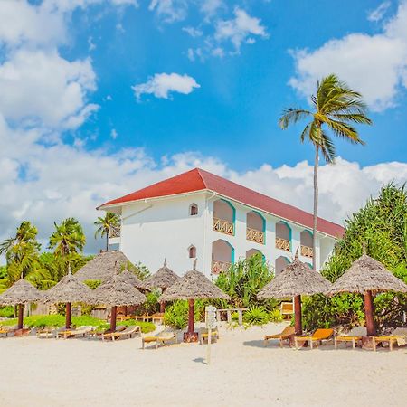Ahg Sun Bay Mlilile Beach Hotel Матемве Екстер'єр фото