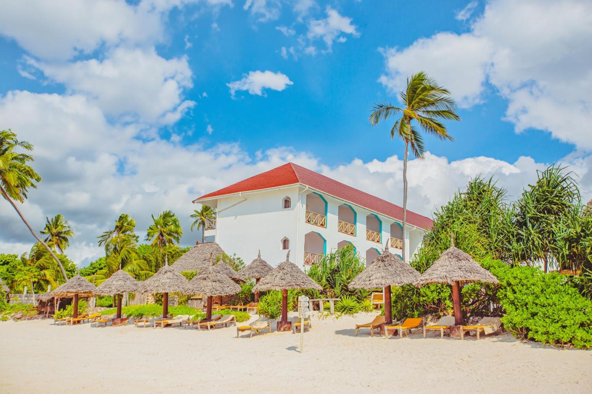 Ahg Sun Bay Mlilile Beach Hotel Матемве Екстер'єр фото